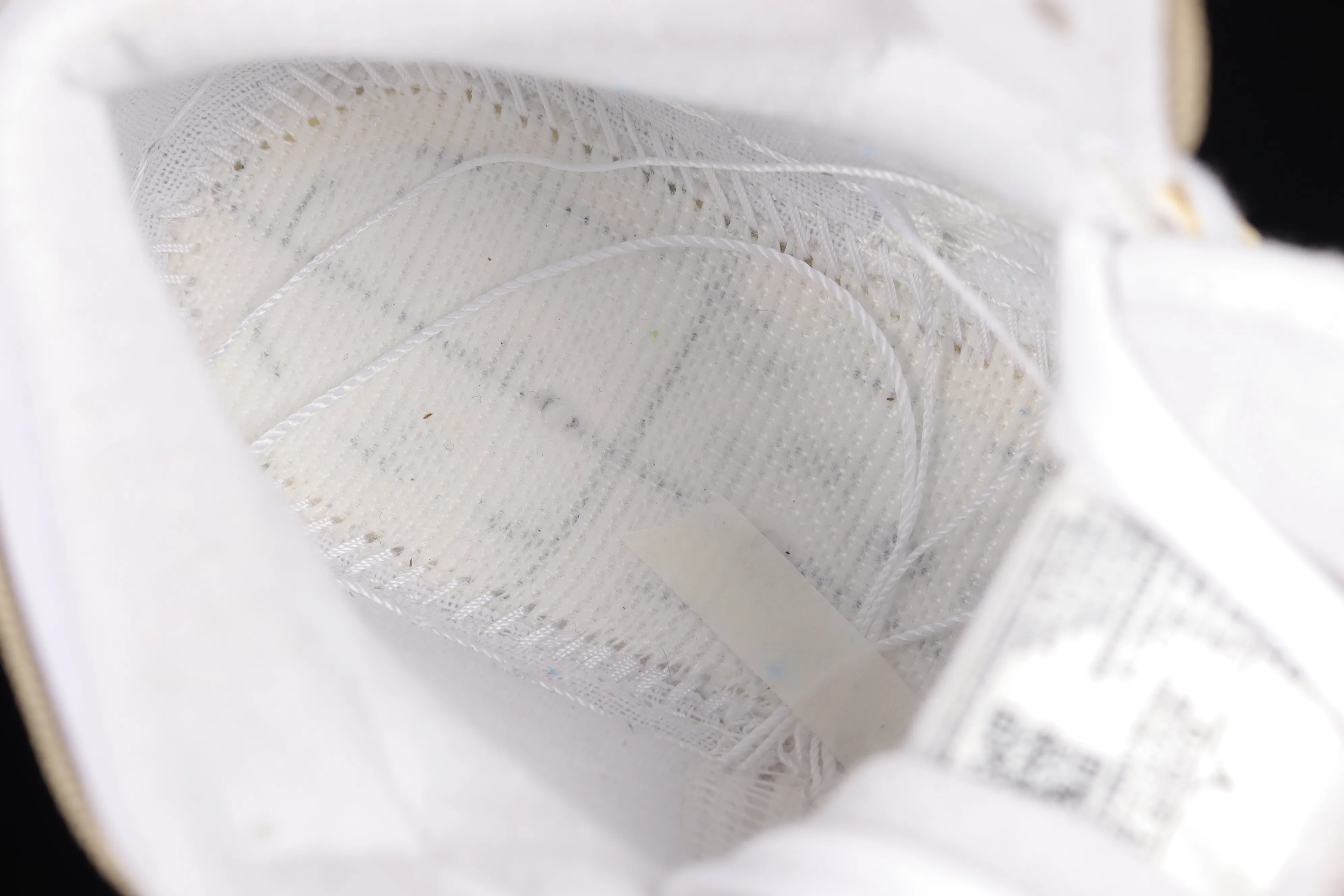 All categories Air Jordan Jordan series basketball shoes Air Jordan 1 Mid G version pure original Air Jordan 1 Mid AJ1 candy powder Zhongbang basketball shoes DJ0338-100